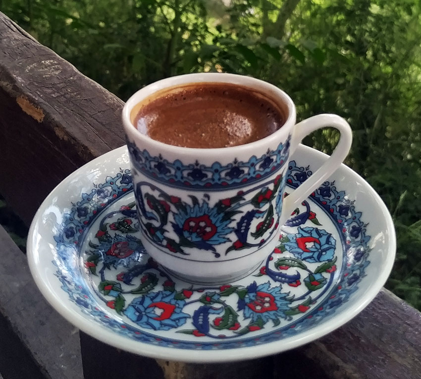 Klasik Fincanda Gerçek Türk Kahvesi