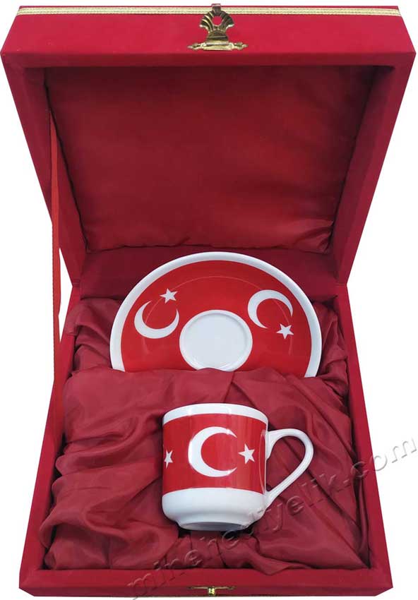Türk Bayrağı Ay Yıldız  Desenli Kahve Fincanı Tekli Kadife Kutularda Logo Baskılı Kurumsal  Hediyelikler olarak düşünülebilir ay yıldızlı Kahve takımı