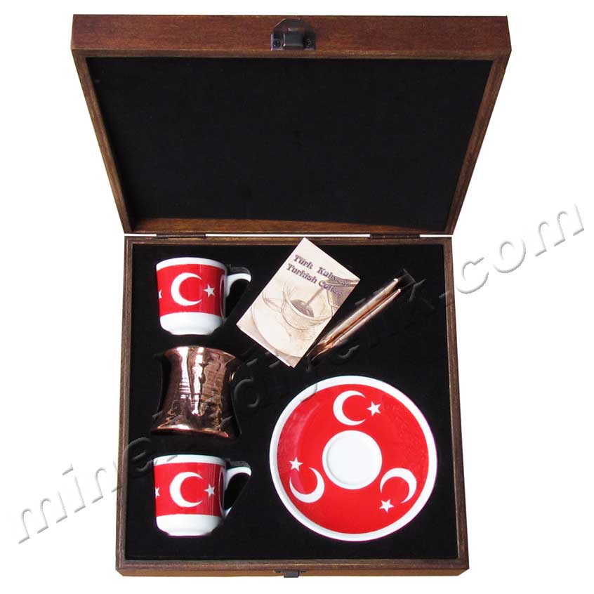 Özel Tasarım Cezveli Kahveli Ahşap Kutuda Ay yıldız Bayraklı vip  protokol Kurumsal hediyelikler Ayyıldız kahve seti Türkiye temsili hediye fikirleri 